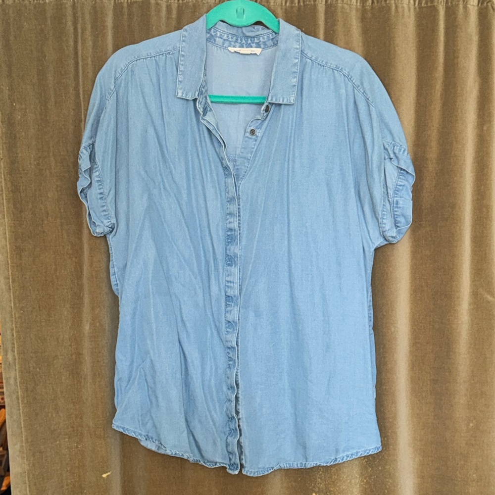 beachlunchlounge Light Blue Denim Top